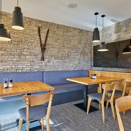 布达亚娜酒店 3*