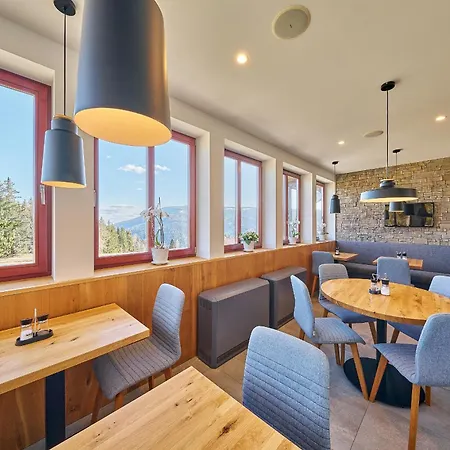 布达亚娜酒店 酒店