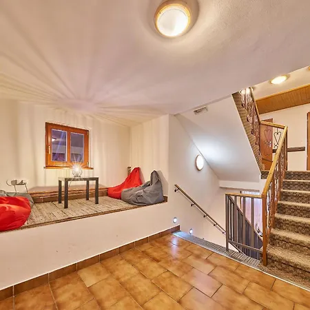 布达亚娜酒店 酒店 3*