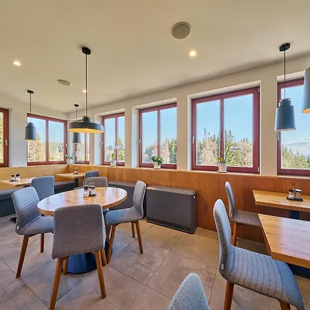 布达亚娜酒店 3*